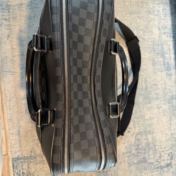 Authentic Louis Vuitton Overnight Damier Graphite - Picture 8 of 16